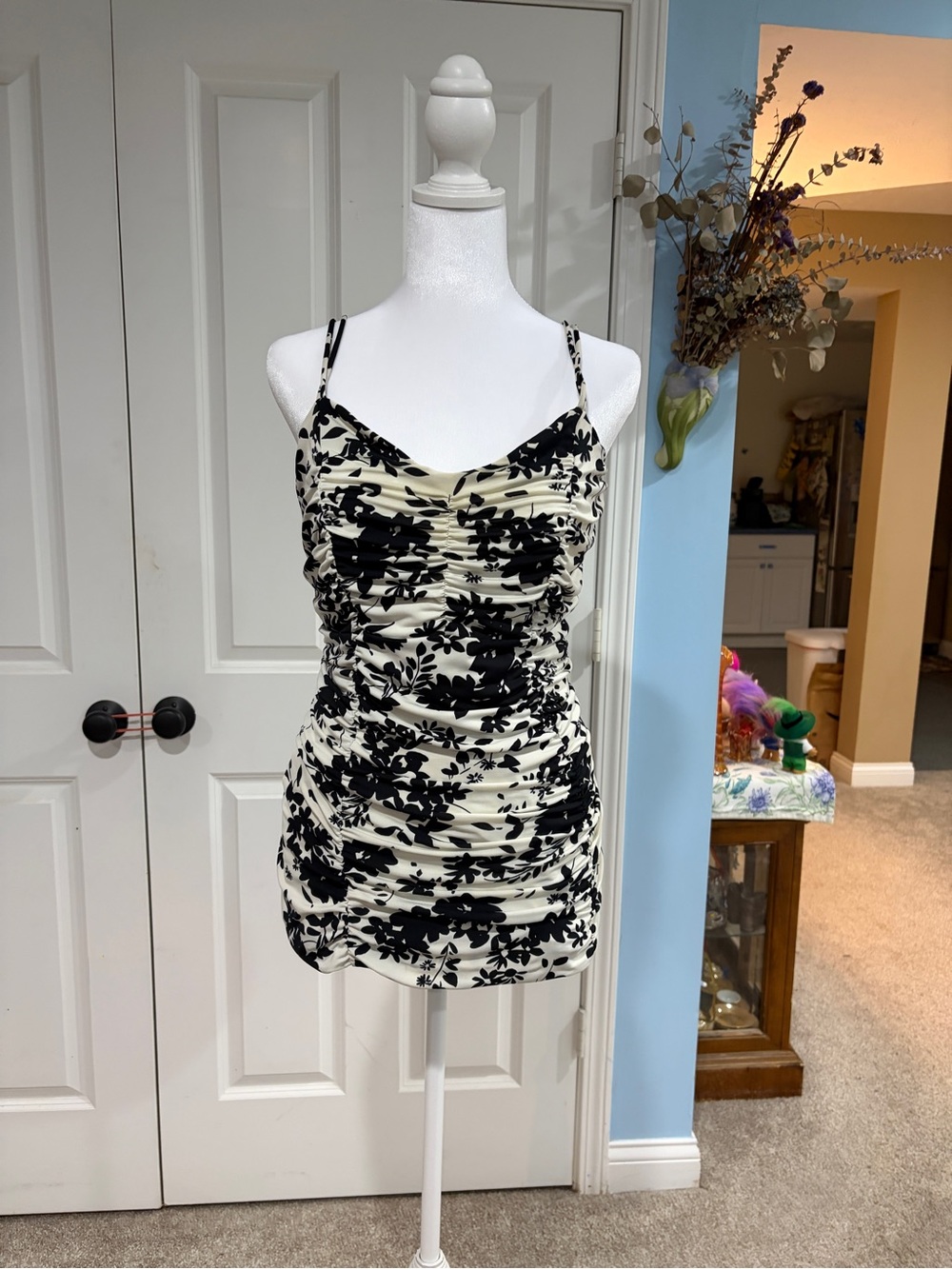 Black & Cream Floral Ruched Spaghetti Strap Swim Top
